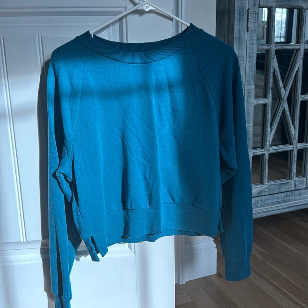 Never worn women’s sweatshirt
